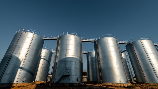 Fosse toutes eaux : avantages et conseils indispensables